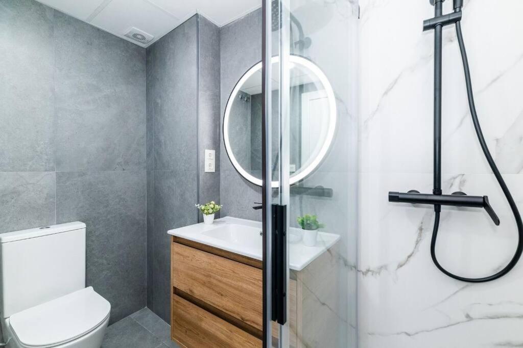 Modern Apartment Close To The City Center And Alhambra Grenada Zewnętrze zdjęcie