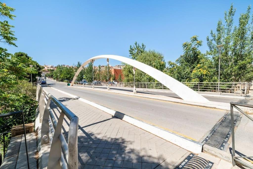 Modern Apartment Close To The City Center And Alhambra Grenada Zewnętrze zdjęcie