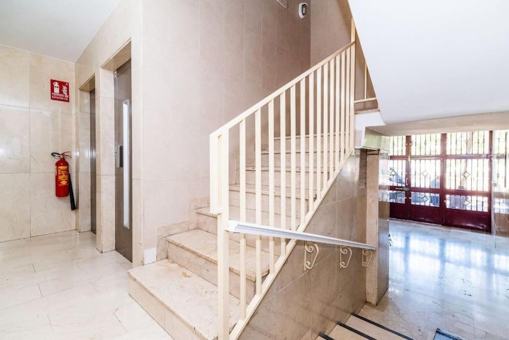 Modern Apartment Close To The City Center And Alhambra Grenada Zewnętrze zdjęcie